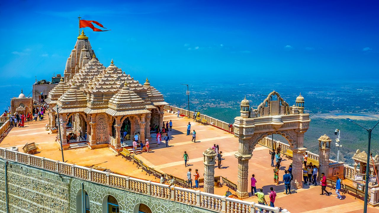 2-pavagadh-temple-gujarat-state-hero2