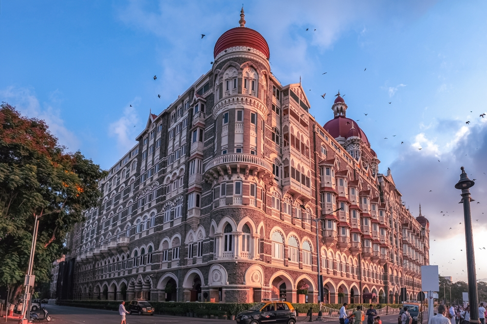 Mumbai,,Maharashtra,,India,09-10-2023:,Wide,Angle,Shot,Of,Taj,Mahal